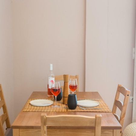 100M2 Luxury Apartment In The Heart Of Athens - Living Stone Emerald エクステリア 写真